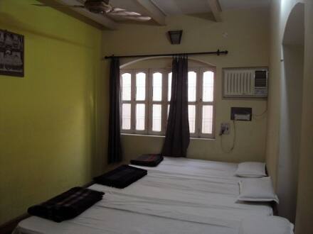 Sri Venkateswar Lodge, Varanasi 3